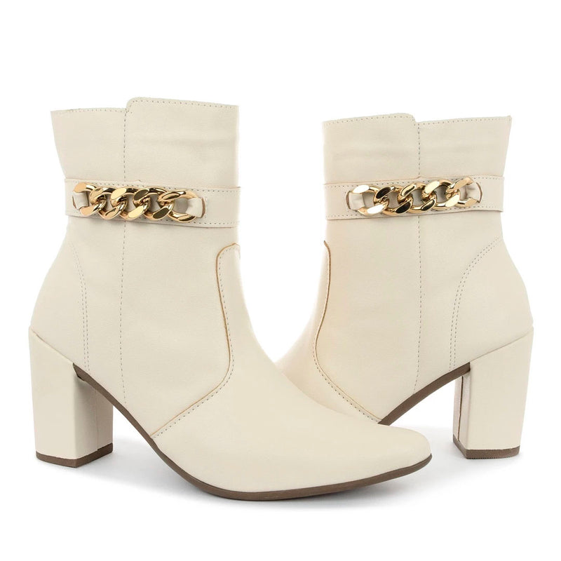 Bota Feminina bico fino salto fashion confortável com corrente