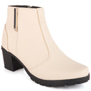 Bota Feminina Olzzy Salto Médio Coturno Cano Curto Detalhe Lateral Metal Confortável Moda Atual