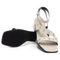 Sandália Feminina Salto Bloco Confortável com Fivela e Tachas Preta Off White e Caramelo Olzzy